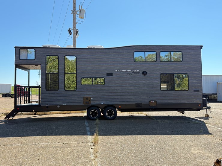 #6895-•-2024-forrest-river-timberwolf-mini-loft-camper-image-8