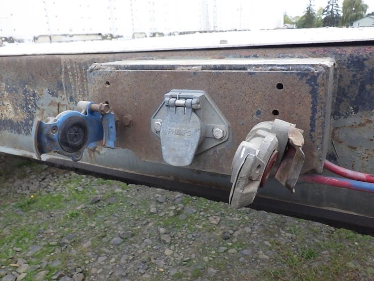52'-4-axle-flatbed-trailer-image-8