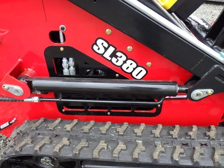 2025-sdlool-sl380r-skid-steer-tracked-loader-image-7