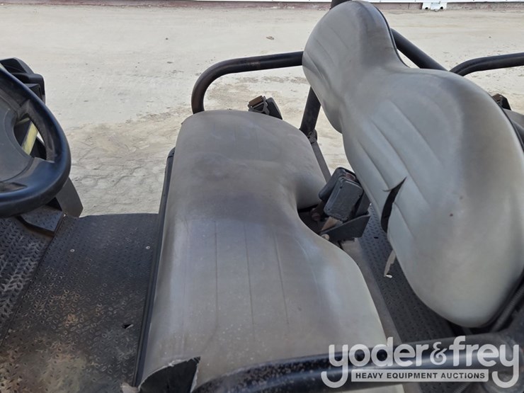 2018-club-car-carryall-1700-image-30