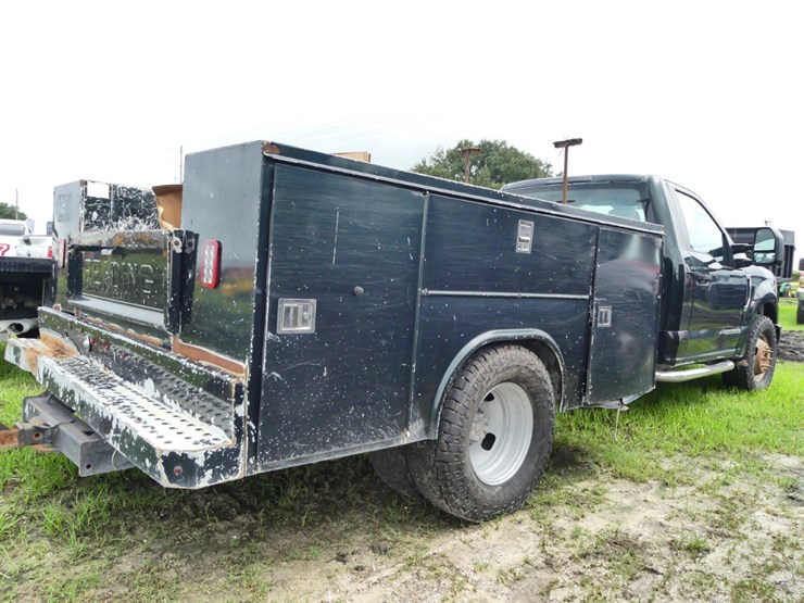 2017-ford-f350-xl-image-4