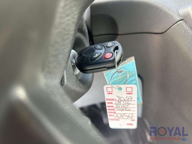 2016-ford-transit-image-34
