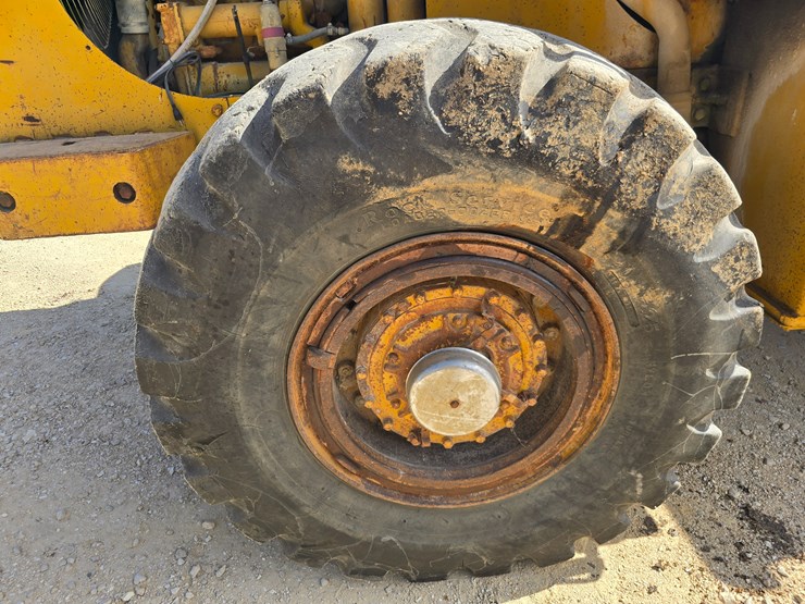 caterpillar-966b-image-73
