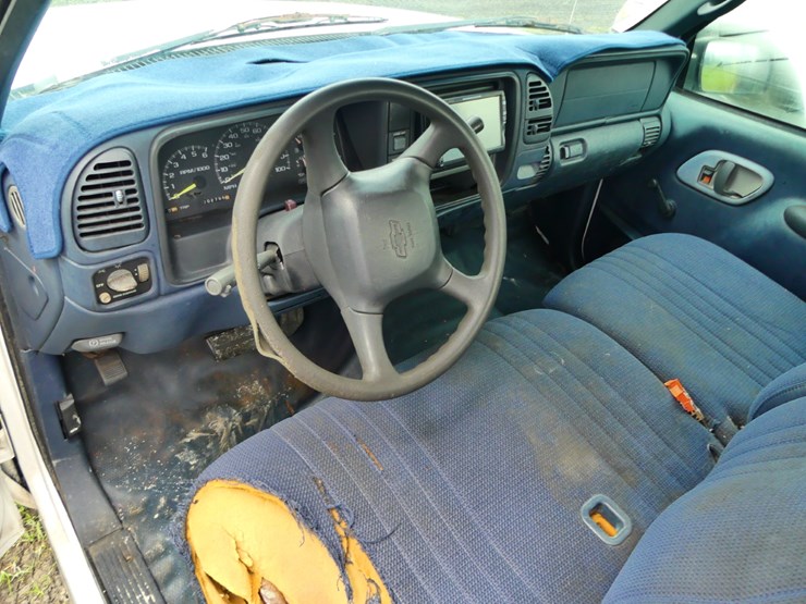 1998-chevrolet-1500-image-9