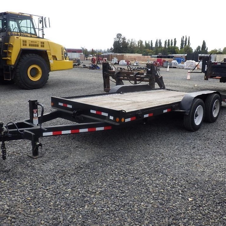 19' T/A Tilt Deck Trailer