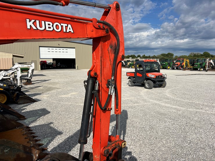 kubota-kx71-3-image-4