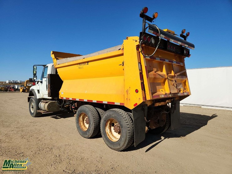 2012-international-workstar-7500-image-2