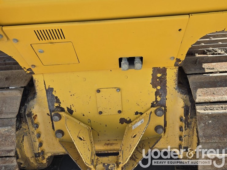 2022-komatsu-d65px-18-image-33