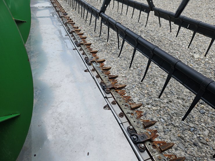 2012-john-deere-625f-image-4