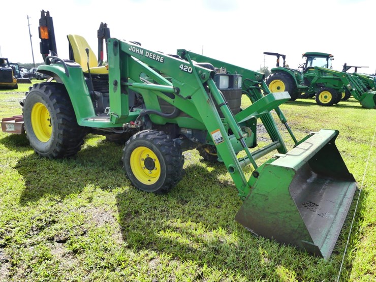 john-deere-4210-image-2