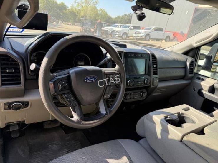 2020-ford-f350-image-18