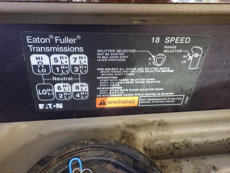 2009-international-5900i-17'-3-axle-dump-truck-image-37