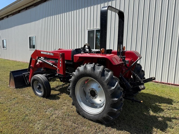 case-ih-3220-image-2
