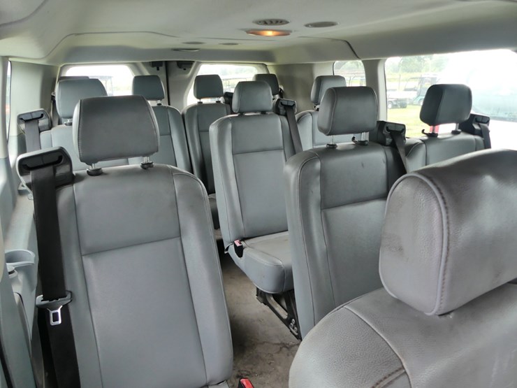 2016-ford-transit-image-6