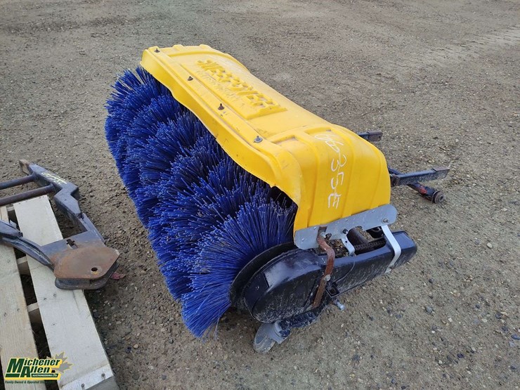 kubota-f2000-image-35