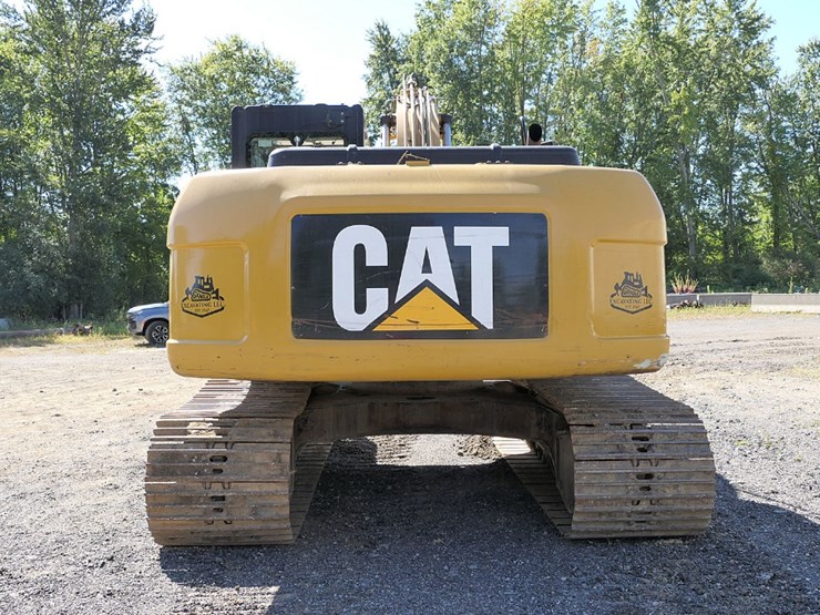 2011-caterpillar-320d-image-4
