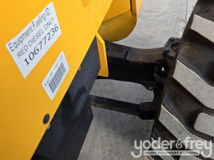 2017-jcb-930-image-36