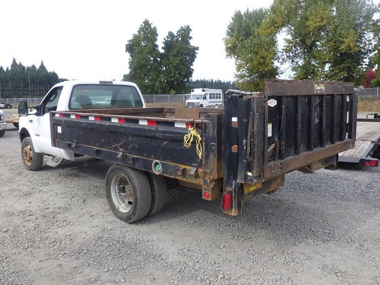 2004-ford-f550-image-4