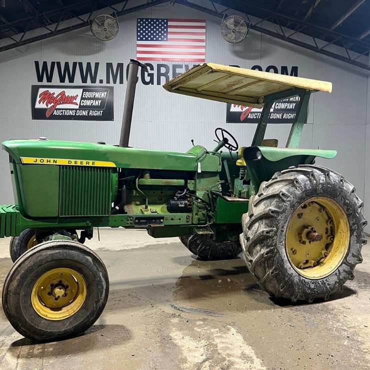 JOHN DEERE 4320