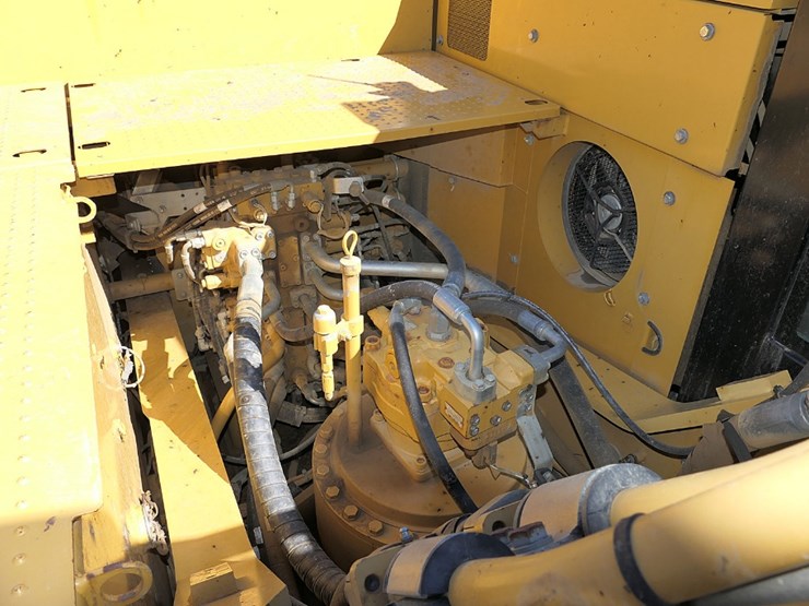 2013-caterpillar-336e-image-30