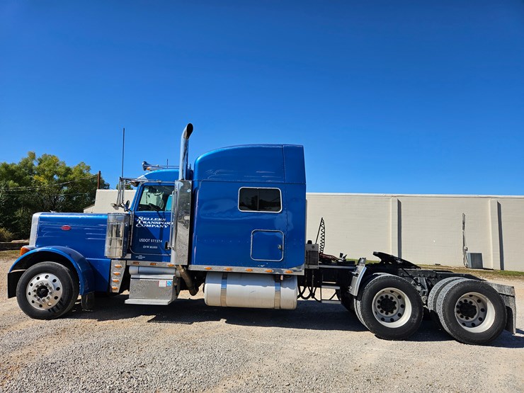 2007-peterbilt-379-image-7