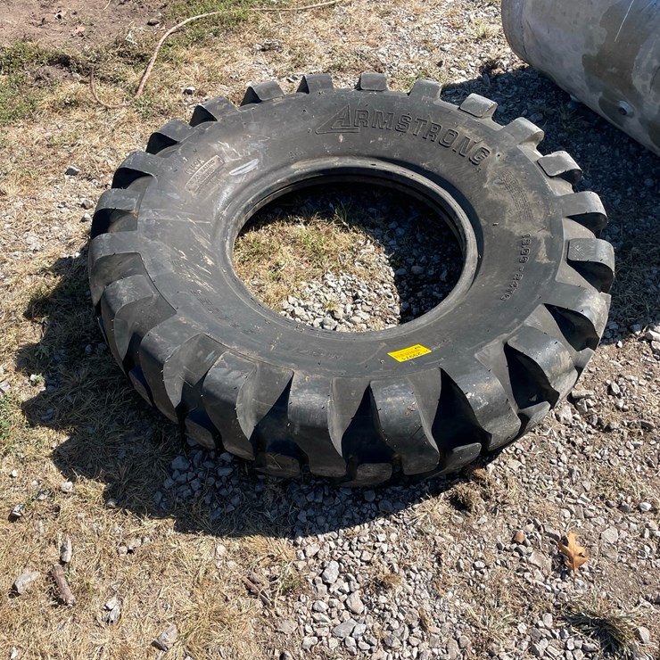 #2007 • Armstrong 13.00-24TG Industrial Tire Inv# 29971