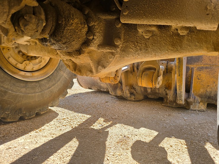 caterpillar-980c-image-80