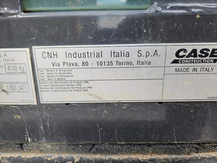 2018-case-cx37c-image-7