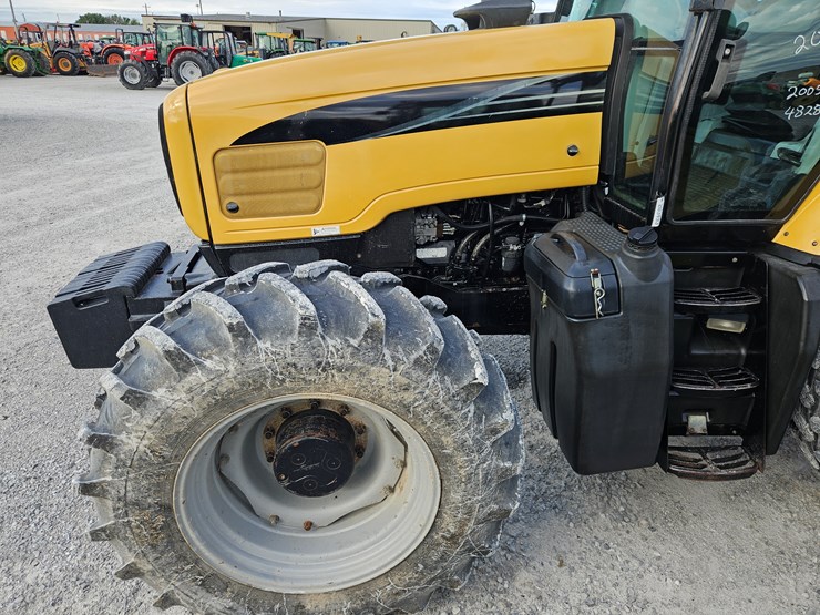 2005-challenger-mt565b-image-18