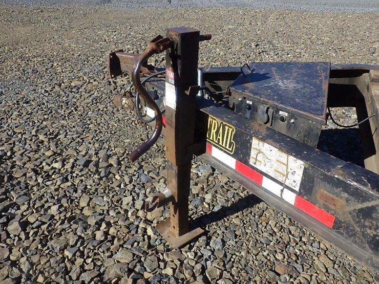load-trail-12'-t/a-1,065-gallon-water-trailer-image-22