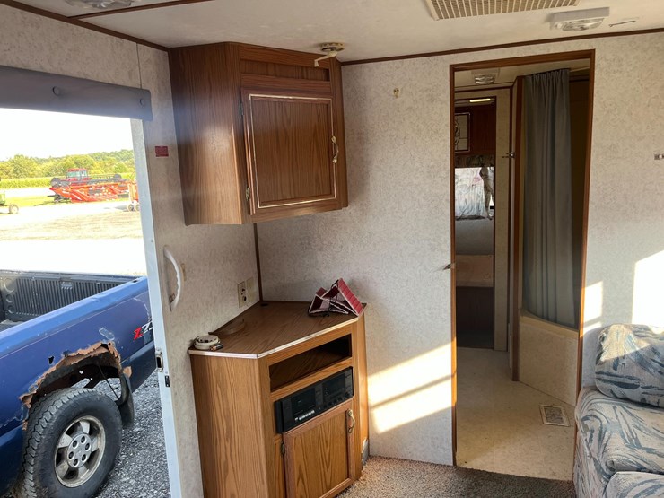 jayco-eagle-camper-image-8