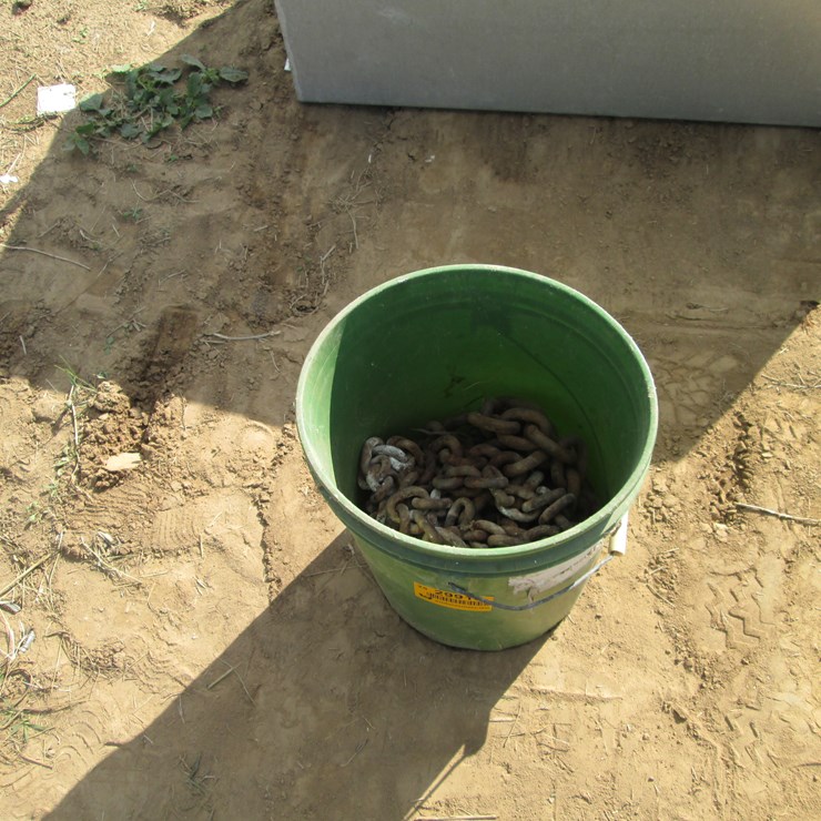 #2063 • Bucket of Chains Inv# 29919