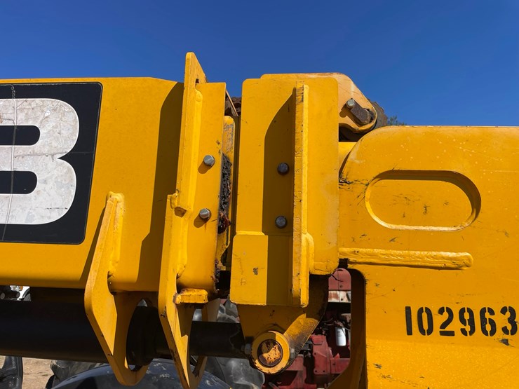 2017-jcb-507-42-image-22