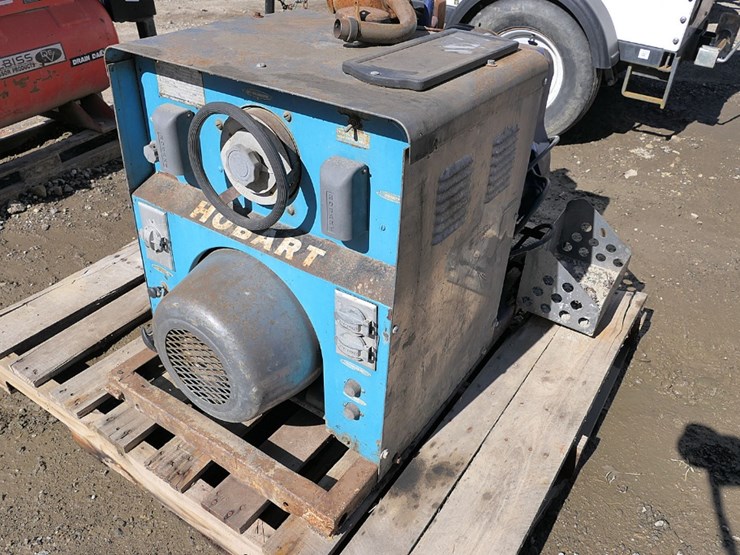 hobart-portable-welder-/-gen,-sn:aaw-88800,-wisconsin-gas-image-1