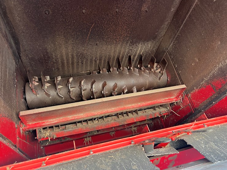 1990-case-ih-1660-image-23