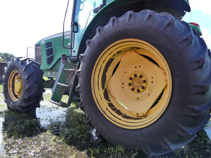 john-deere-7230-image-6
