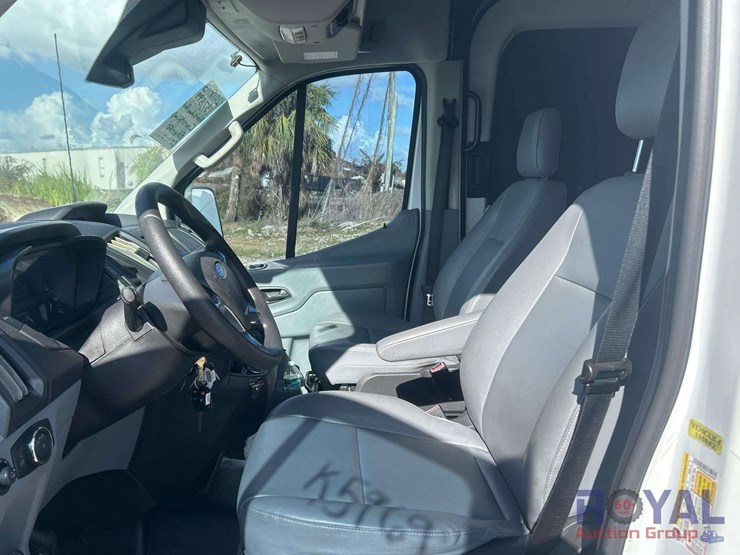2018-ford-transit-image-18
