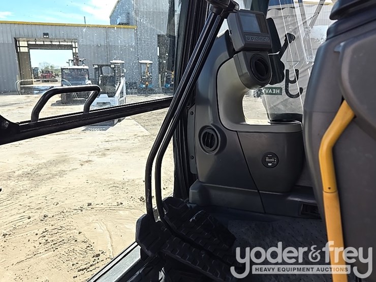 2018-caterpillar-313fl-image-64