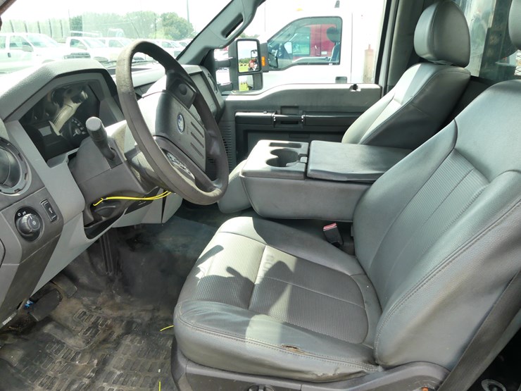 2014-ford-f550-xl-image-9