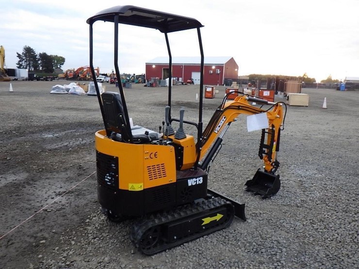 2025-vicsec-13-hydraulic-excavator-image-3