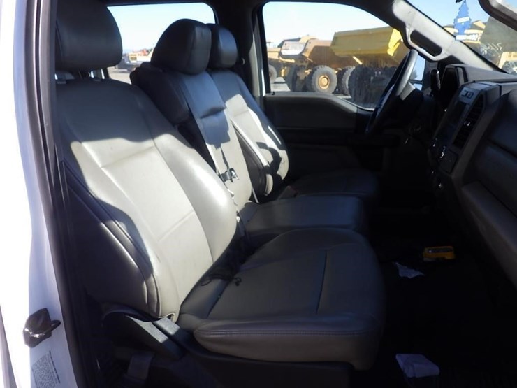 2018-ford-f550-image-17