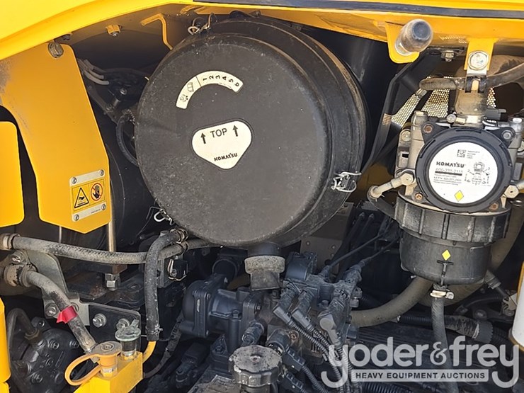 2022-komatsu-d71pxi-24-image-44