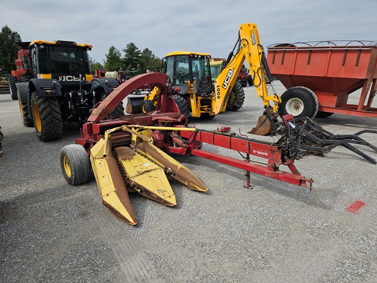 new-holland-892-image-1