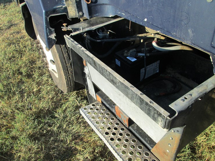 2001-kenworth-t600-image-31