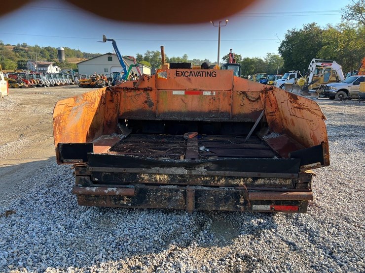 leeboy-8000t-paver-image-8