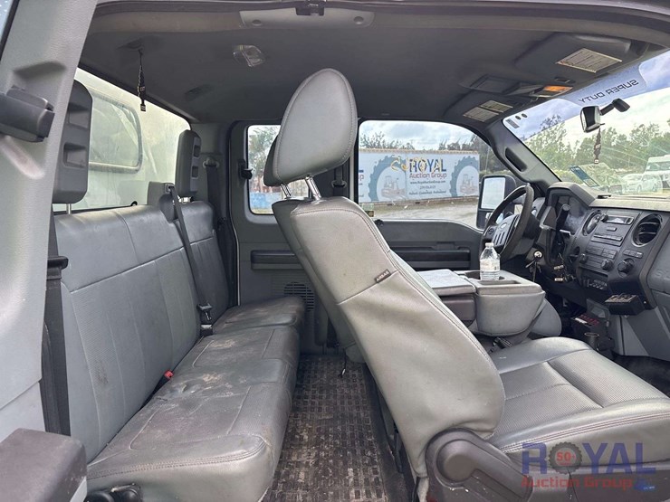 2016-ford-f550-image-34