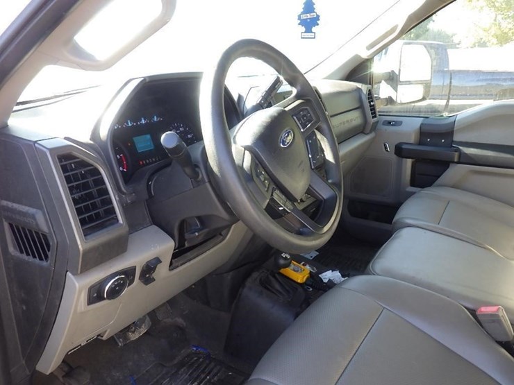 2018-ford-f550-image-23
