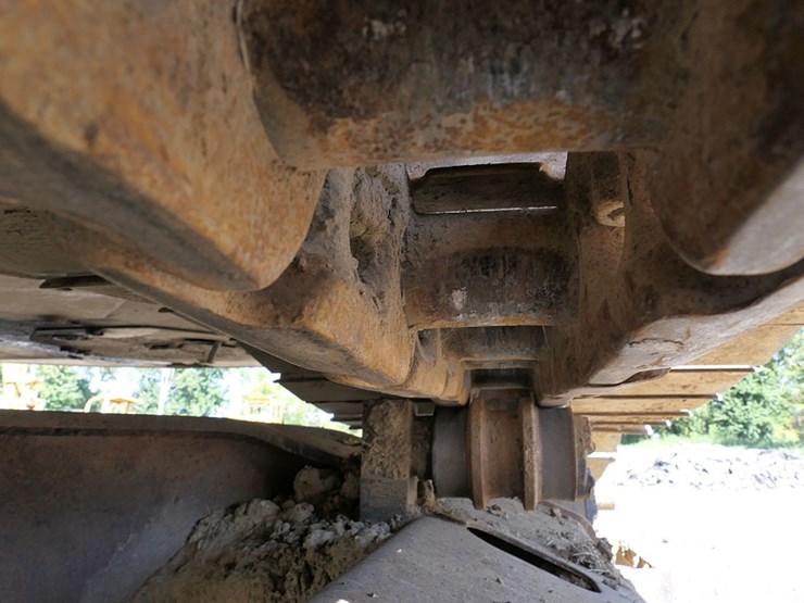 2011-caterpillar-320d-image-17