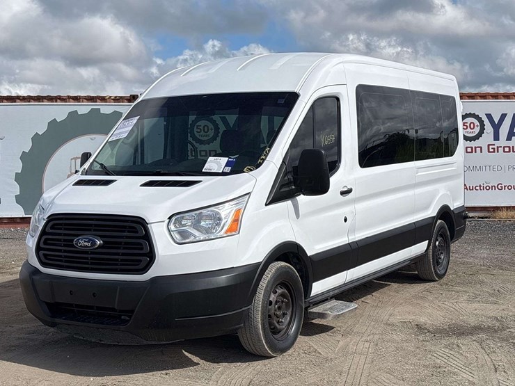 2015-ford-transit-image-1