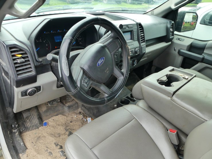 2017-ford-f150-xl-image-9
